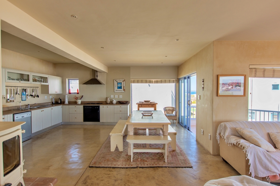 6 Bedroom Property for Sale in Paradise Beach Western Cape